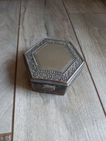 Luxurious old hexagonal silver-plated jewelry box (11.3x10.5x5 cm)
