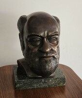 Schéner Mihály festőművész bronz portréja