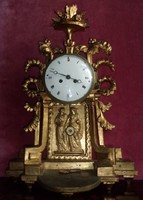 Mantel clock from the end of the 18th century