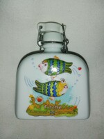 Porcelain flask with a buckle, decorated with a fish star sign