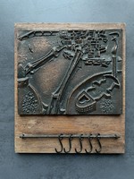 Iparművészeti alkotás, Budapest bronz plakett, fali kulcstartó, 15 x 12 cm