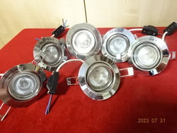 Six adjustable spot lights, 50 W, outer diameter 9 cm. Jokai.