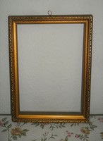Old gilded wooden picture frame 23.5 X 17.5 Cm.
