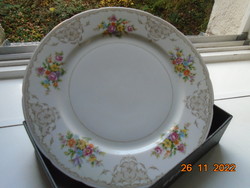 Antik hibátlan cseh TK Thun színes virágcsokros, barokk rózsafűzéres rácsmintás jelzett tál 26 cm