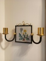 Wrought iron wall arm in 2 pairs with flower-patterned ceramic decoration