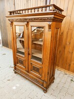 Gyönyörű állapotban fennmaradt antik  5 polcos könyvszekrény / vitrin 1870 környékéről