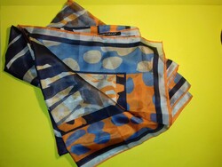 Vintage luisa cerano silk shawl scarf 135 cm x 135 cm