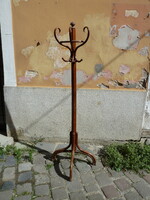 Thonet half tooth in good condition