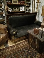 Ónémet stílusú igazi bőr kanapé, felújításra , dekorációként 1800-as évek végéről