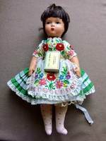 Vintage "matyóbaba"-játékbaba-hímzett ruhában