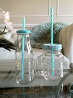 Ice cold drink drinking soda bottles with straws 3 dl