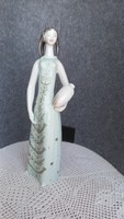 Hollóházi art deco jelzett korsós lány, piros pecsétes, hibátlan, 28 cm.