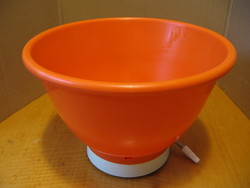 Retro suction cup mixing bowl
