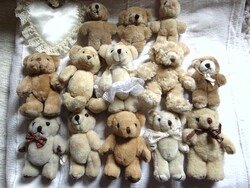 Lots of little bears for Christmas tree decorations too!