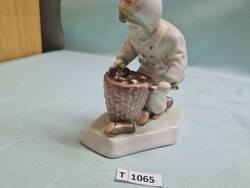 T1065 zsolnay incense collector boy 16 cm