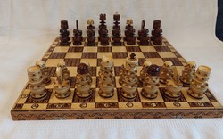 Szép állapotú sakk készlet táblával