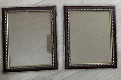 2 brown wood-effect glass photo frames with gold decoration, 25x30 cm