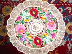 Tablecloth embroidered with Kalocsai risel pattern 30 cm