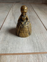 Meseszép antik réz kisasszony csengő (8x5 cm)