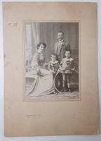 Makó, Homonnai N. műterme, nagyméretű antik nagypolgári családi fotó, cabinet fotó