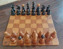 Fa sakk készlet, összecsukható fa táblával