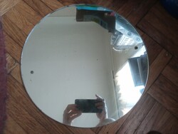 Wall-mounted massive round mirror 40cm