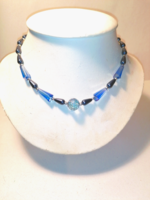 Blue string of beads (698)