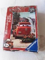 PUZZLE - Verdák 54 db-os mini piros tűzoltó autó