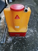 Chemical sprayer for sale. With accessories and description! 1988