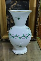 Porcelain vase with Herend parsley pattern