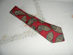 Silk tie with Turkish pattern