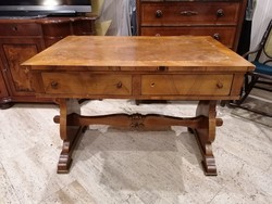 Biedermeier íróasztal