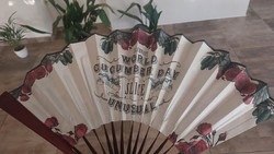 (K) Beautiful Hendrick's Gin Fan