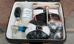 Complete breathing balloon in medical bag