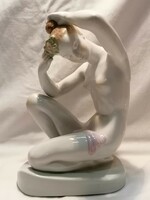Szokatlanul nagyméretű Aquincum női akt porcelán szobor 25,5 cm