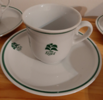 Zsolnay Liget Hotel felirat kávés csésze alátéttel