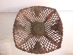 TÁL - ALKUKÉPES - ANTIK - 18 x 18 x 9 cm - CSIPKE HATÁSÚ - SPIÁTER - OSZTRÁK - HIBÁTLAN