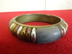 Bizsu bracelet from the 70s, fixed, inner diameter 6.5 cm. Jokai.