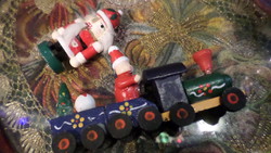 2 db karácsonyfadísz fából , egyben  / diótörő + vonat .