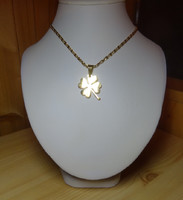 Medical steel clover pendant necklace on s - pancher chain.