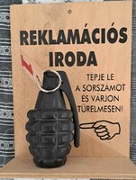 Humoros tábla Reklamációs iroda.18 cm x14 cm.