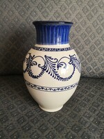 Ceramic vase of Attila Légli