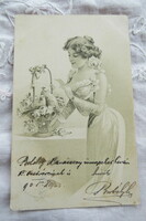 Antik hosszúcímzéses romantikus monokróm képeslap, hölgy, galamb 1905