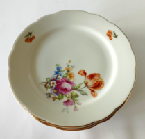 Set of 6 flat plates with a bouquet of beautiful spring flowers