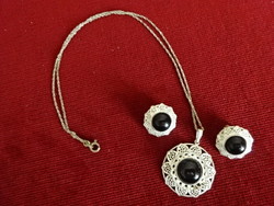 Silver-plated necklace with earrings from the 70s, center black. Jokai.
