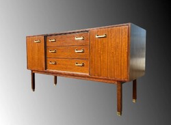 Rézfogantyús retro GPlan sideboard mid-century komód tálaló