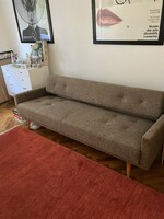 Dán mid century 3 személyes  kanapé jó állapotban költözés miatt eladó. Kihúzható, ággyá alakítható.
