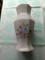 Porcelán virágos váza (24 cm)
