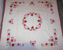 Embroidered tablecloth 113 cm x 113 cm - professionally made handwork