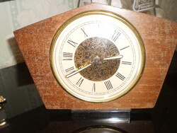 Desktop mechanical clock